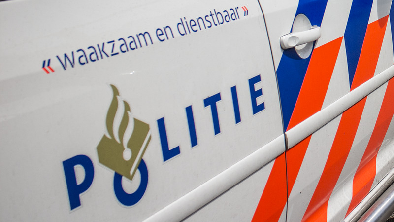 Conflict tussen jongeren, steekpartij en mishandeling agent
