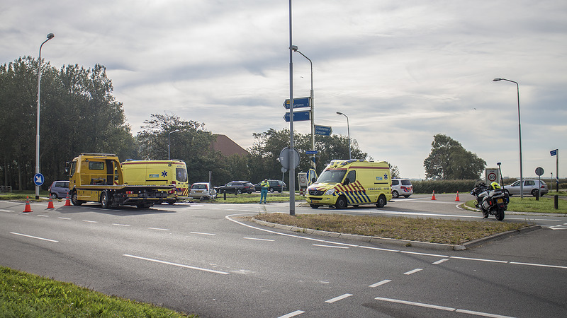 Moeder met twee kinderen naar ziekenhuis na ongeval Noordervaart