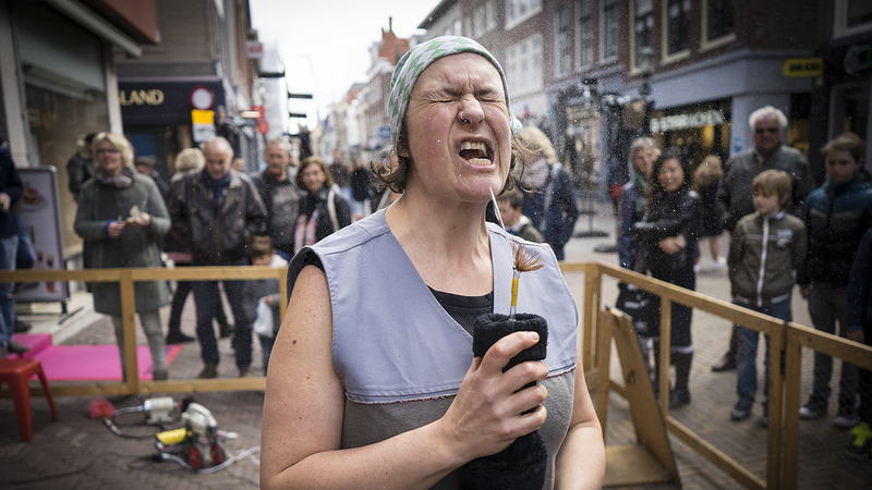 ‘Kijken, kijken, kopen’ in Alkmaarse binnenstad opnieuw groot succes
