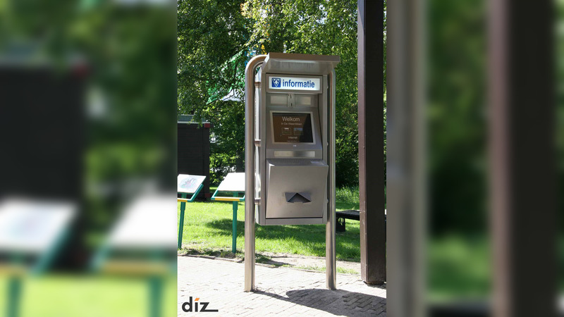 Informatiezuilen Beverkoog in gebruik gesteld door wethouder Nagengast