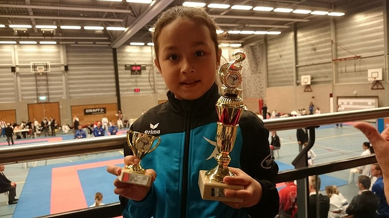 Goud en zilver voor Team Van der Kolk op het NK Karate