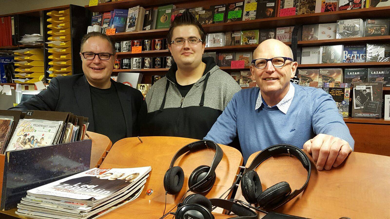 Feestelijke overdracht muziekwinkel Pop-eye/Velvet Music