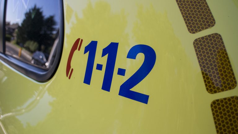 Fietsend jongetje rijdt door rood en veroorzaakt botsing