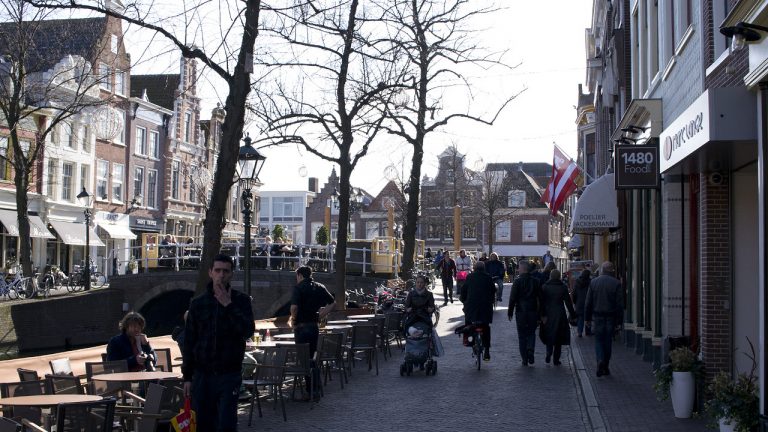 Alkmaarse Raad vindt onderzoek verkeerssituatie Mient en Huigbrouwerstraat niet nodig