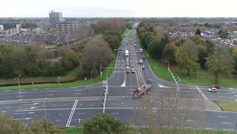 Omwonenden Alkmaarse ringweg moeten wachten op onderzoek geluidsschermen