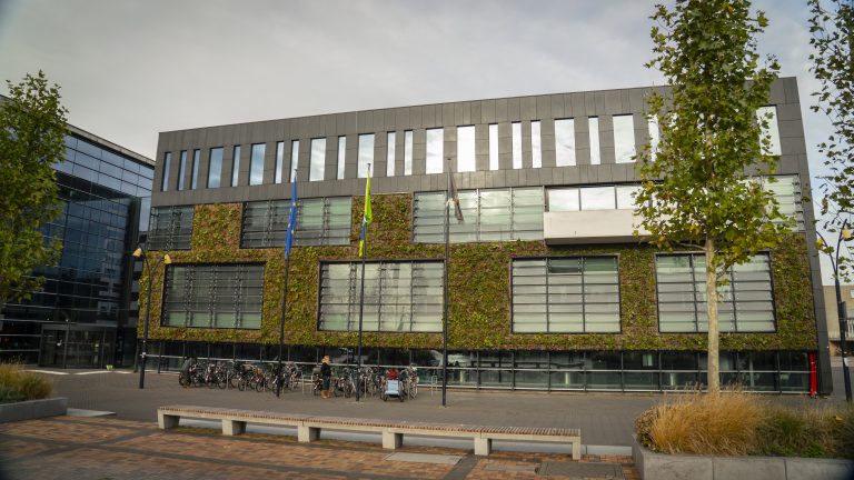 Herinrichting Middenweg opnieuw onder de loep