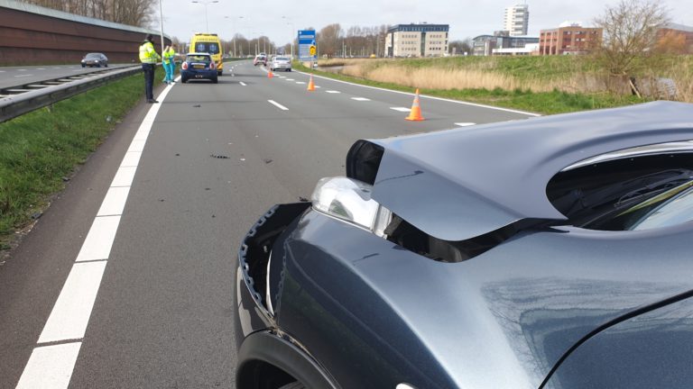 Gewonde bij harde kop-staartbotsing op Nollenweg in Alkmaar
