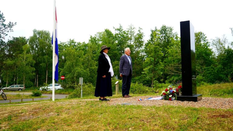 Kranslegging bij Kamp Schoorl vanochtend zonder publiek