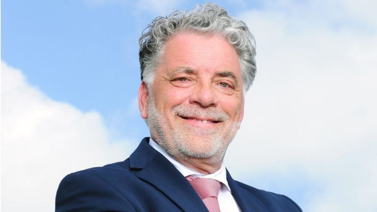 Wethouder Jongenelen vergeet ontheffing aan te vragen voor wonen buiten Langedijk