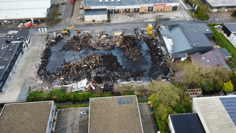 Tot nu toe ruim 21.000 euro ingezameld voor door brand getroffen bedrijven Broek op Langedijk