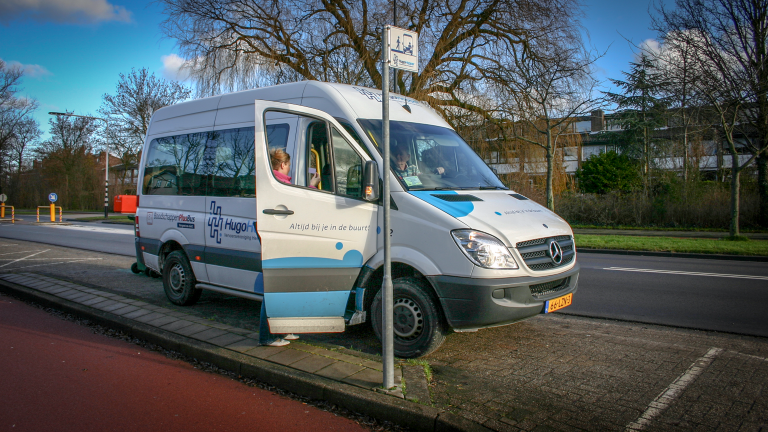 Aantal ritten van HugoHopper gehalveerd vanwege tekort aan vrijwilligers