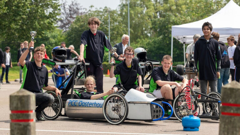 Team van PCC Oosterhout gaat voor Onderwijsprijs Noord-Holland en de landelijke finale