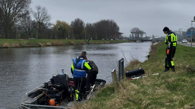 Grote zoektocht naar vermiste Alkmaarder Frank: politie speurt met honden en bootjes