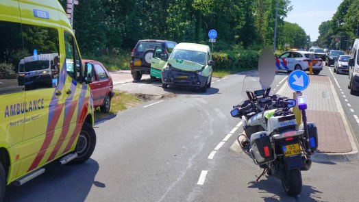 Automobilisten gewond bij aanrijding in Egmond aan den Hoef