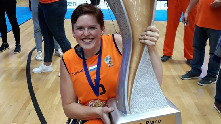 Waardse Lindsay Frelink gaat met rolstoelbasketbalteam naar Spelen
