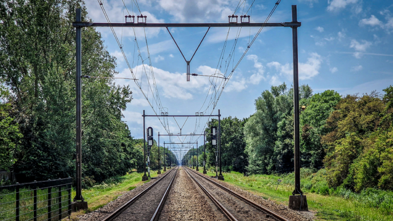 Provincie en gemeenten sturen boze brief over nieuw spoorboekje naar NS