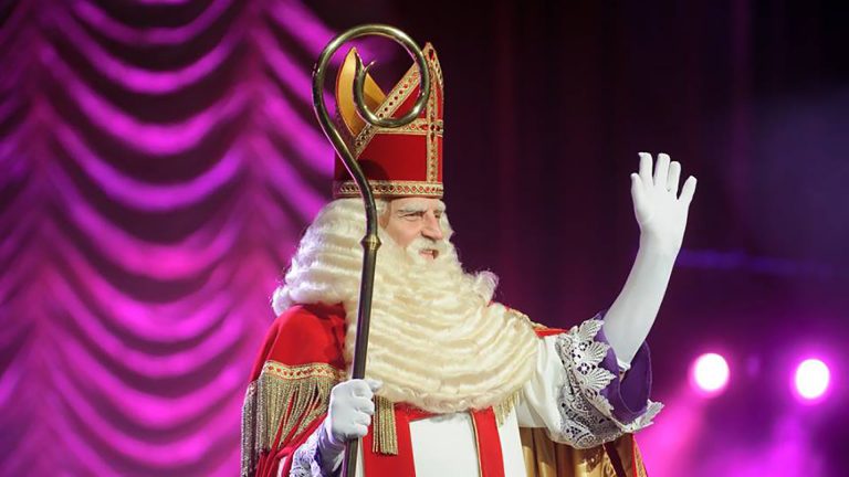 Geen landelijke Sinterklaasintocht in Dijk en Waard: coalitiepartijen houden pakjesboot af