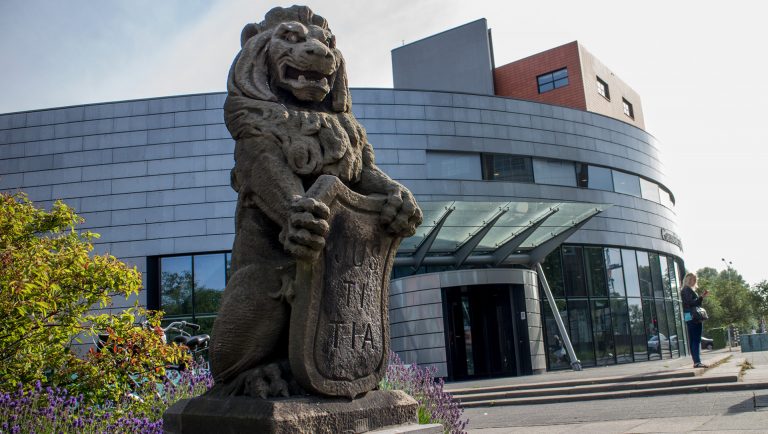 Jaar celstraf voor vuurwerkaanslag en poging daartoe bij Alkmaarse sportschool