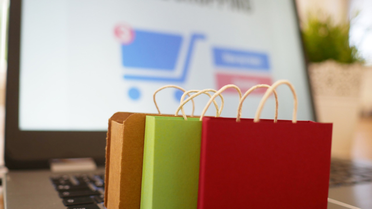 Hoe kunstmatige intelligentie de efficiëntie van magazijnbeheer in E-commerce verbetert [Advertorial]