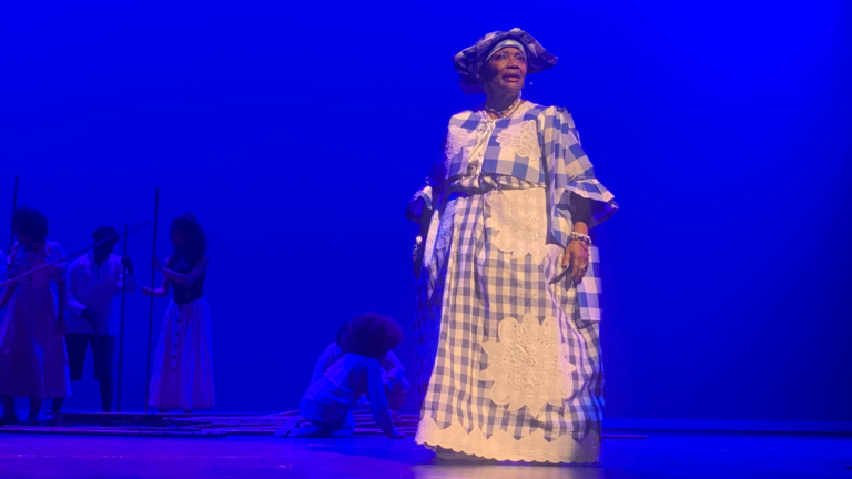 Heerhugowaardse theatergroep strikte Sesamstraat-grootheid: “Het is zo verdrietig dat het zoveel mensen is overkomen”