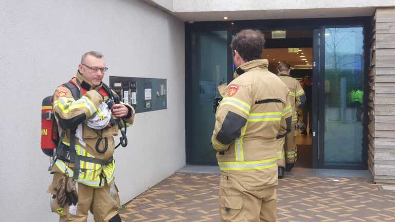 Brandlucht bij bibliotheek Castricum zet brandweerlieden op scherp