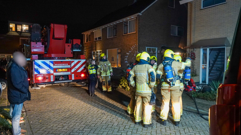 Nieuwjaar in Bilderdijkstraat Heerhugowaard begint met woningbrand