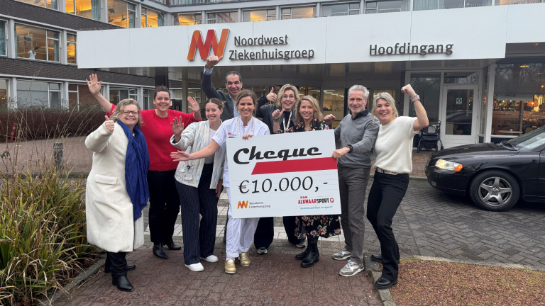 Alkmaar Sport doneert 10.000 euro aan kinderafdeling van ziekenhuis dankzij gulle sportliefhebbers
