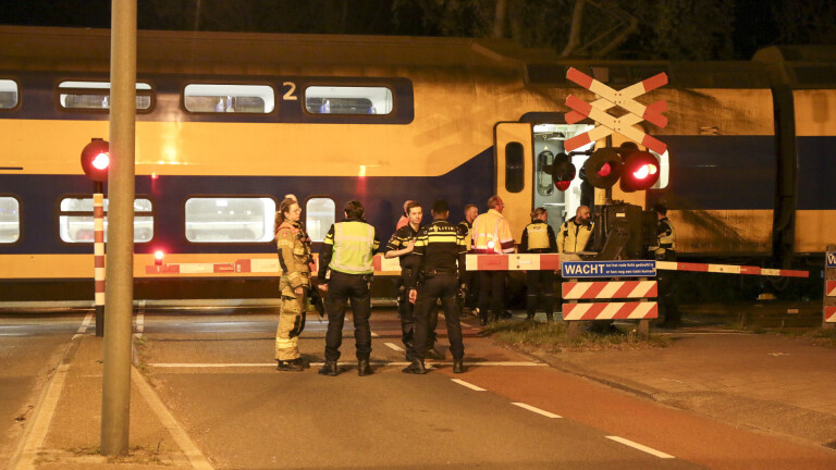 Bestuurder van fatbike komt met de schrik vrij bij aanrijding met trein