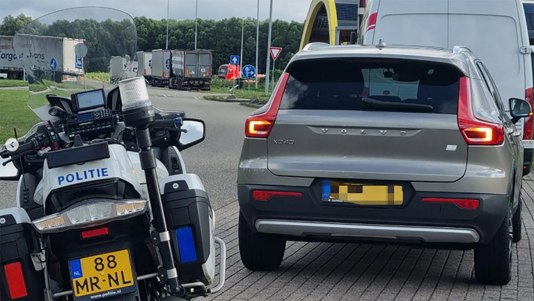 Zwaar voetje: nieuw rijbewijs snel weer weg na race op snelweg