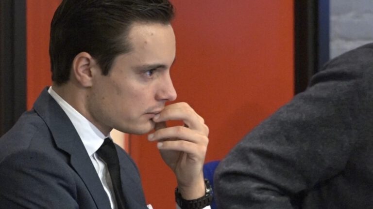 “Laakbaar, niet strafbaar”: geen vervolging oud-wethouder Klaas Valkering
