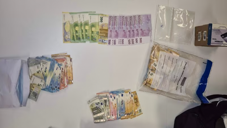 Anonieme meldingen werpen vruchten af: flinke partij drugs en geld in beslag genomen in Heerhugowaard