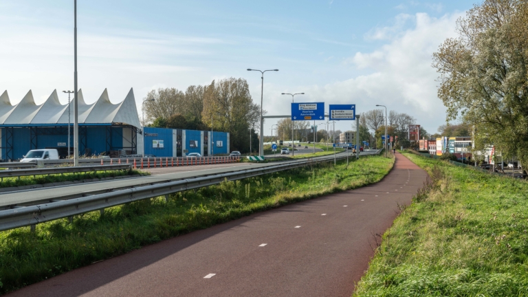 Geen geluidswering voor nieuwe wijken langs N242: Dijk en Waard vraagt provincie om beter plan