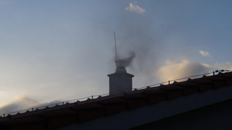 Bergen steekt zijn licht op: “Houtstook gaat allang niet meer alleen over warmte”