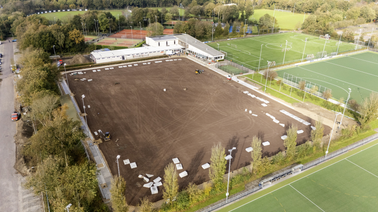 Foresters krijgt eindelijk nieuw kunstgrasveld: “Dat gaan we natuurlijk vieren”