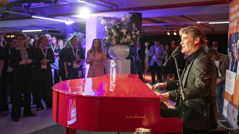 Noordwest benefiet levert 237.000 euro op voor patiënten en hun naasten: “Een fantastische avond”