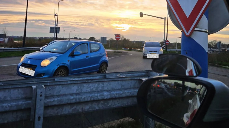Prijzige boetes voor een beetje tijdwinst op de N242 in Heerhugowaard