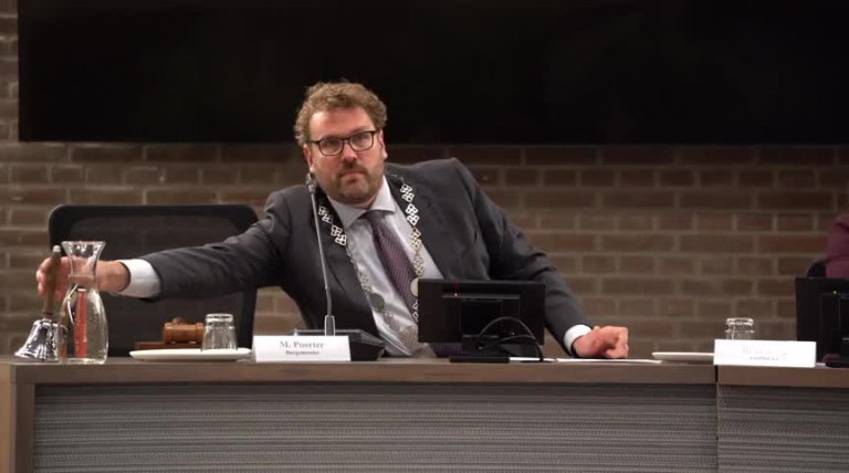 Burgemeester Poorter: “Geweld tegen handhavers of hulpdiensten onacceptabel”