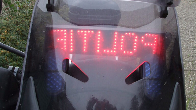 Veel te snelle scooter afgepakt na achtervolging door Heerhugowaard