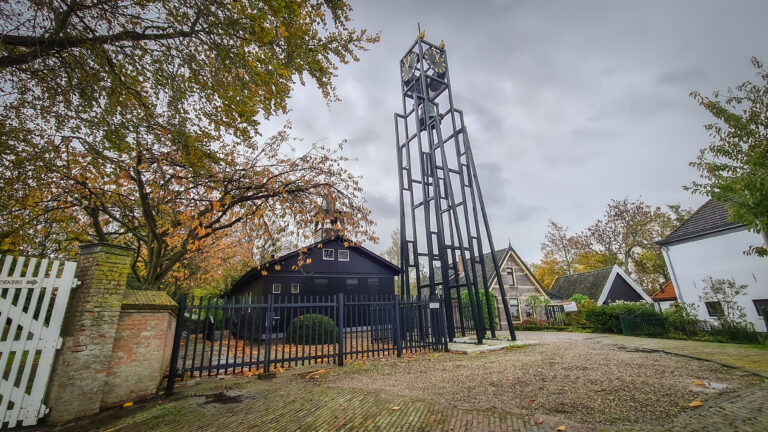 Koedijker klok klinkt weer: “Met een speciale afstandsbediening”