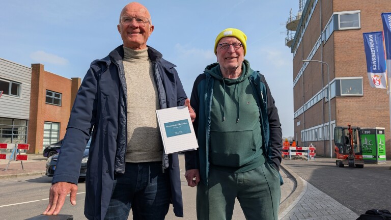 ‘Klaar-over’ als inspiratiebron bladerboek vol verdwijnende woorden: “Leuk voor scholen”