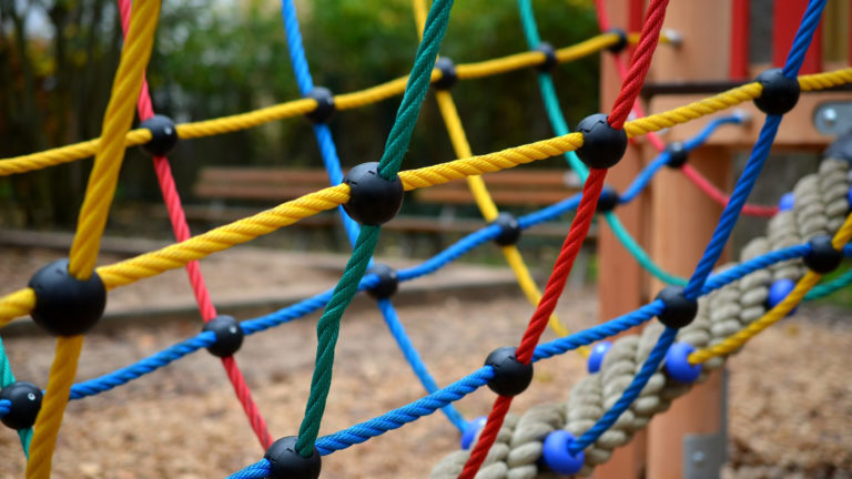 Opknapbeurt voor speeltuintjes in Limmen, bewoners mogen meedenken