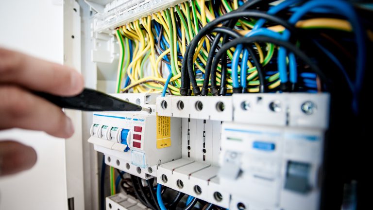 Grote stroomstoring legt Heiloo en Egmond plat: duizenden zonder stroom