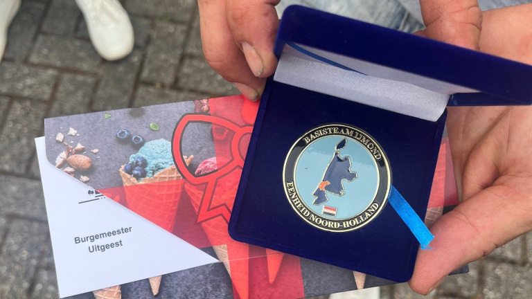 Helden van Uitgeest en Castricum in het zonnetje gezet na heldhaftige actie