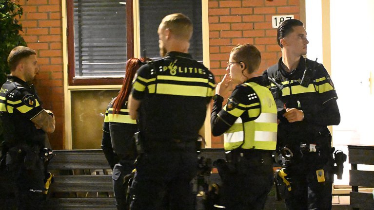 Grote politieactie na melding schietpartij in Heerhugowaard, daders gezocht