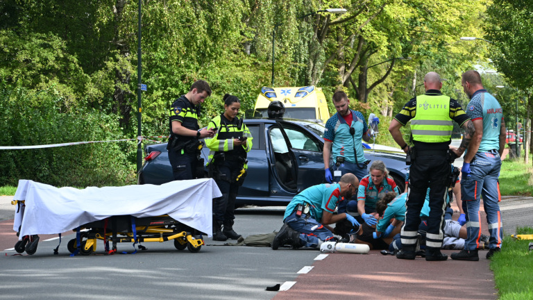 Traumahelikopter opgeroepen na ernstig ongeval met motor in Heiloo