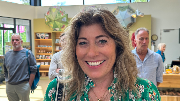 Annemieke Born volgt Michel Heusy op in Bergense VVD-fractie: “Vanmiddag ja gezegd”