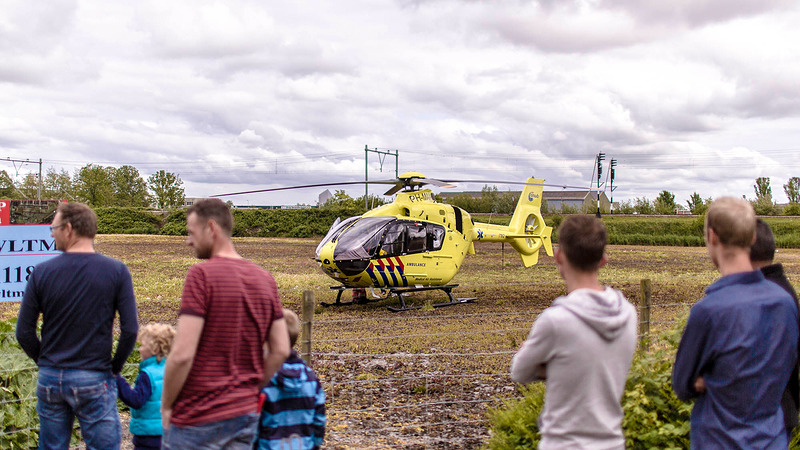 Ambulance, traumaheli en brandweer ter plaatse na val van zoldertrap