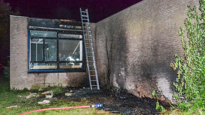Politie vermoedt brandstichting bij MariaSchool in Noord-Scharwoude