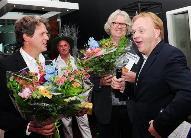 Cliënten maken kunst met kunstenaars voor nieuwbouw GGZinGeest (FOTO)