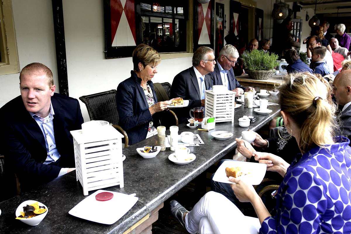 Kaeskoppenstad 2012 trekt duizenden mensen naar d'Oude Stad (FOTO's)